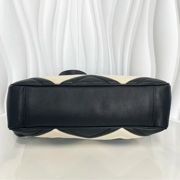 Gucci Black and White Chevron Quilted Leather Shoulder Bag - Picture 5 of 14